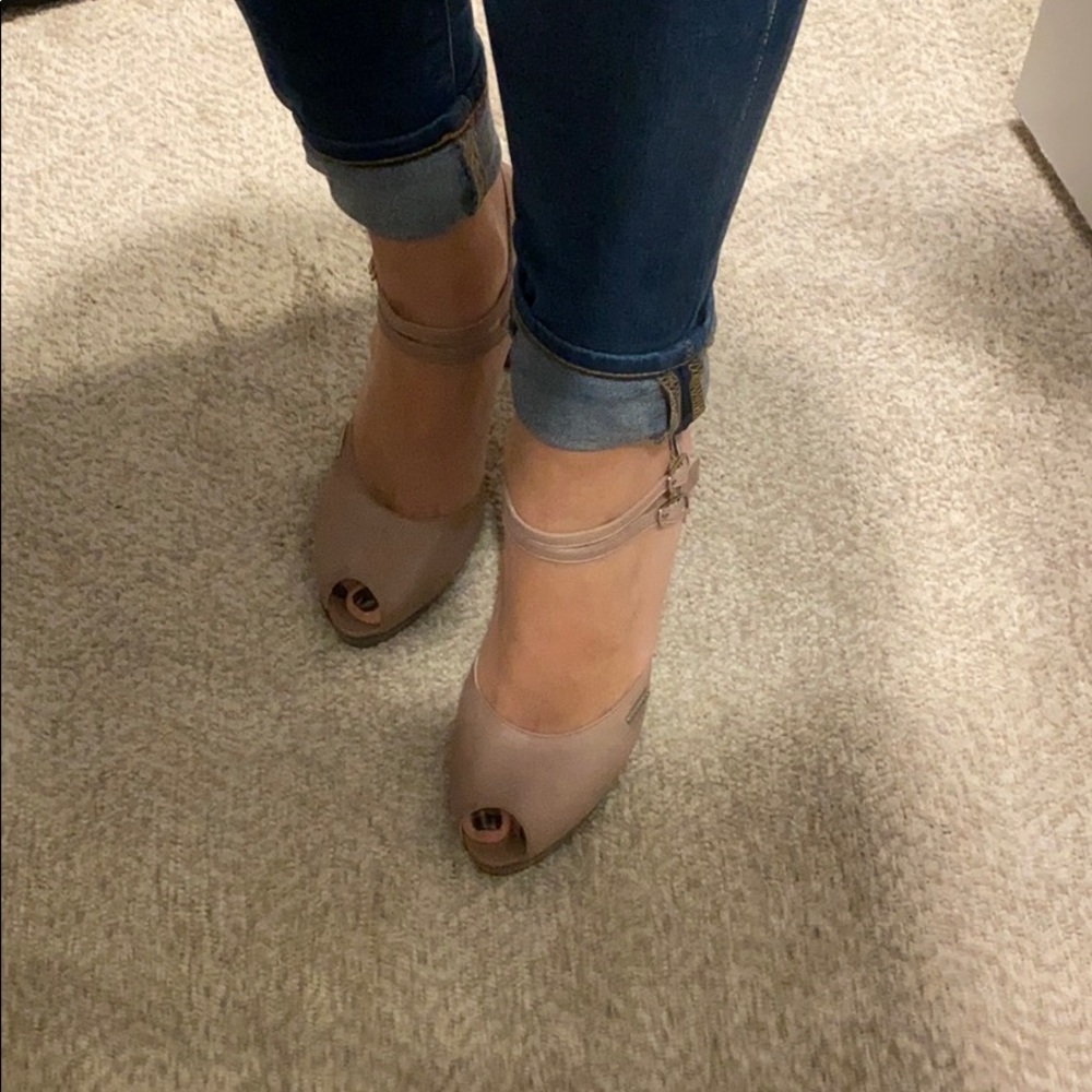 GF Ferré heels, new
